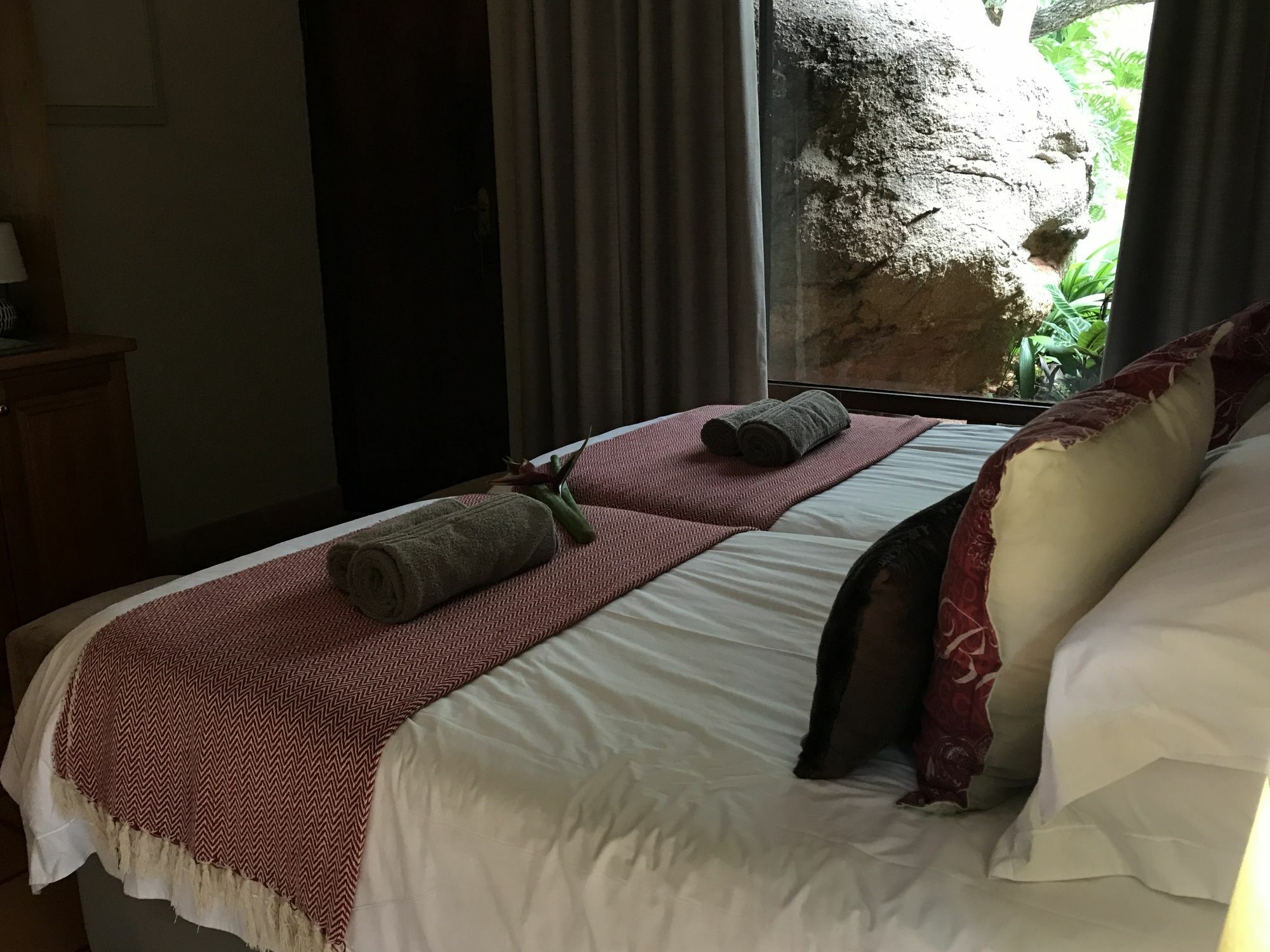 Ulwazi Rock Lodge *