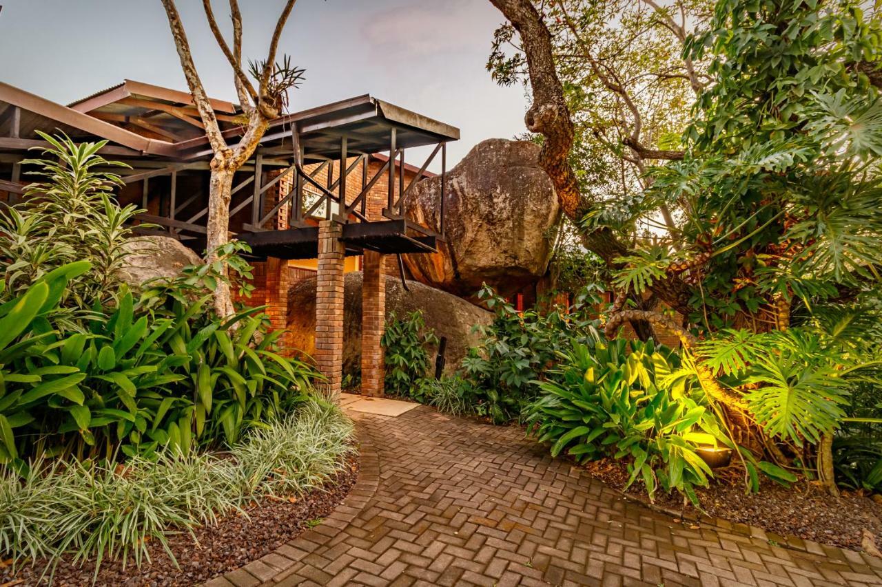 Lodge Ulwazi Rock